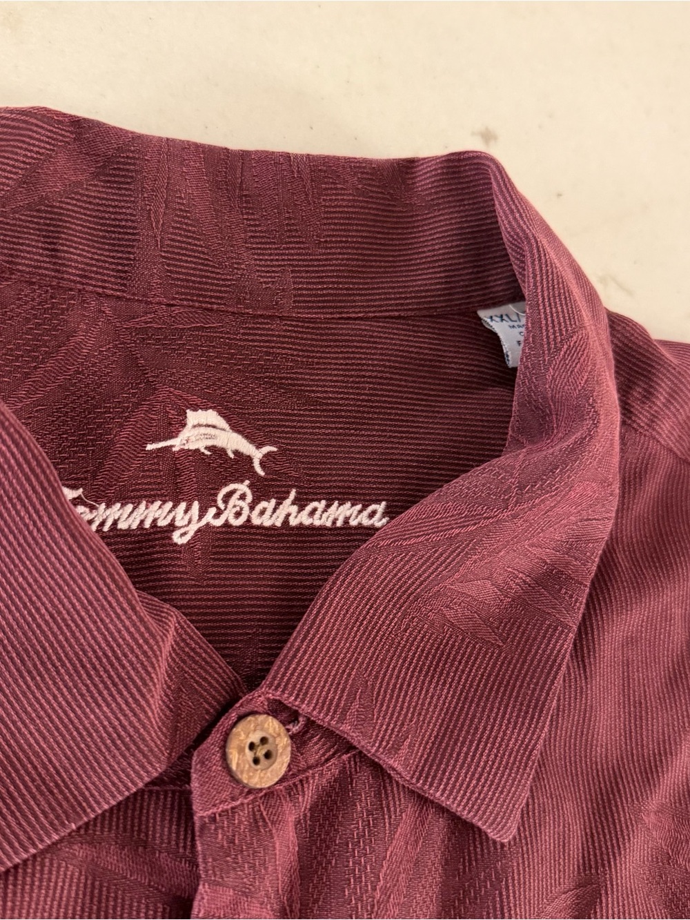 Tommy Bahama Virginia Tech Hokies Shirt 2XL Maroon 100% Silk Camp Button Up VT - Picture 3 of 7